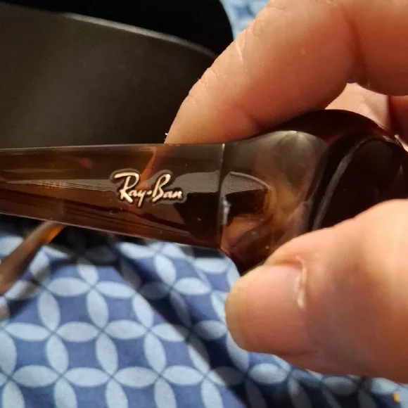 Ray-Ban Tortoise Shell Sunglasses